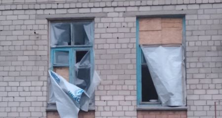 Російські війська обстріляли гімназію у Нікополі