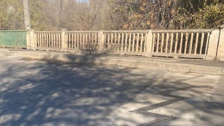 На Днепропетровщине чиновники горсовета растратили 900 тысяч на ремонте моста