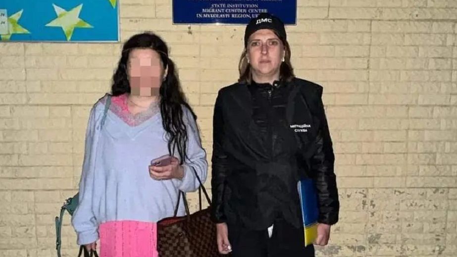 Буде депортована: у Дніпрі затримали нелегалку з російським паспортом