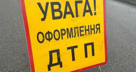 У Дніпрі маршрутка збила пенсіонерку на "зебрі" (ФОТО, ВІДЕО 18+)