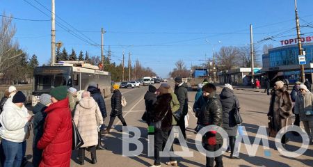 В Кривом Роге люди перекрыли дорогу из-за отсутствия тепла (ФОТО, ВИДЕО)