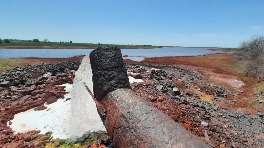 В Кривом Роге четыре года сливали шахтные воды в Ингулец