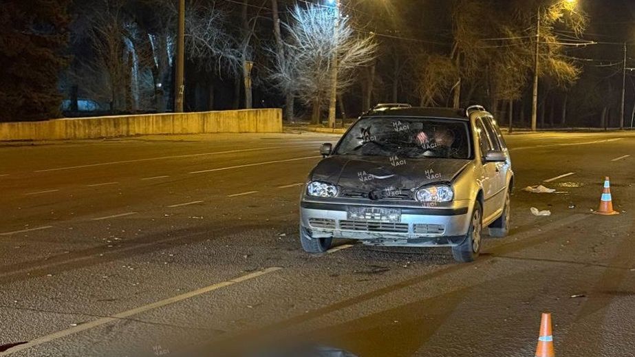 У Кривому Розі жінка перебігала дорогу і загинула під колесами автомобіля (ФОТО, ВІДЕО)