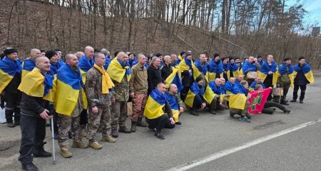 Обмін військовополоненими 19 березня: на Дніпропетровщину повернули 15 захисників (ФОТО)