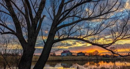 Невероятный закат наблюдали на Левобережном в Днепре (ФОТО)