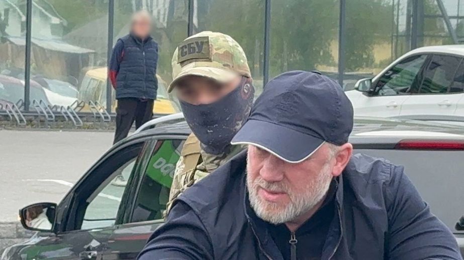 З'явилися кадри затримання кримінального авторитету з Дніпра "Умки" (ФОТО, ВІДЕО)