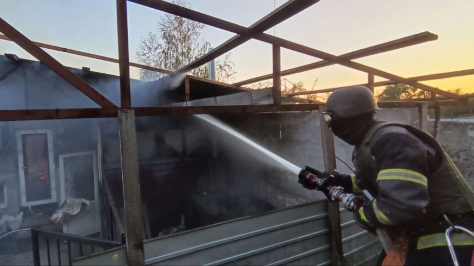 Вночі 13 травня ворог атакував Нікопольщину різними видами озброєння (ФОТО)