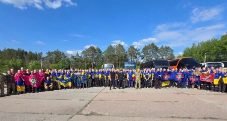 Украина 23 мая вернула из российского плена 390 человек: среди них жители Днепропетровщины (ВИДЕО)