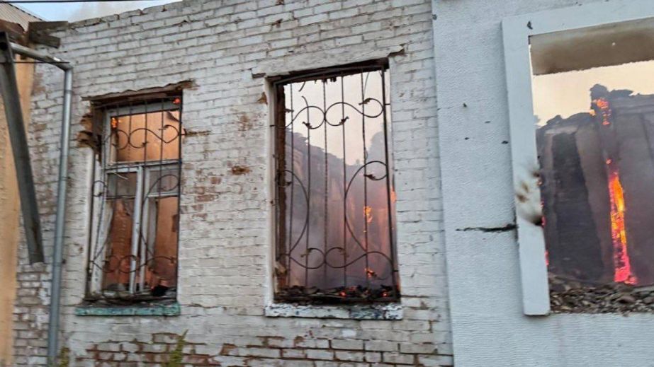 Упродовж 2 червня ворог масована атакував Нікопольщину та Синельниківщину (ФОТО)