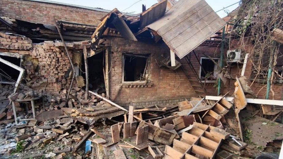 Росіяни атакували Дніпропетровщину КАБами і артилерією: є загиблий