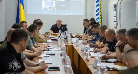 Принудительная эвакуация и мобилизация: о чем говорили на заседании Совета обороны Днепропетровской области