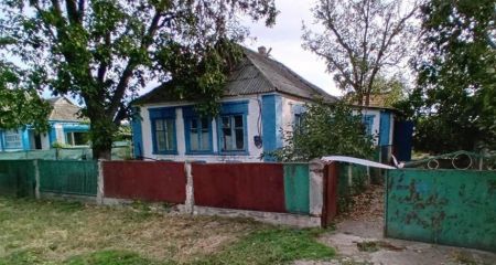 Встретил свою жену в его спальне: на Днепропетровщине мужчина забил до смерти соседа прутом