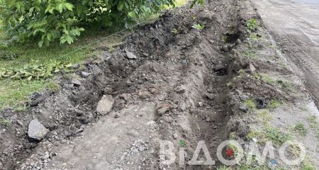 Як у Павлограді реанімують розбиті тротуари (ФОТО, ВІДЕО)