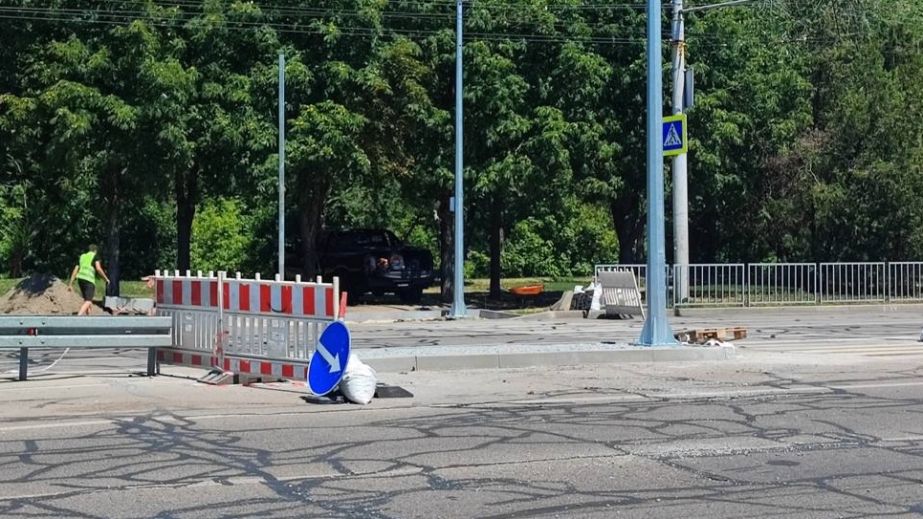 На місці великої концентрації ДТП у Дніпрі встановлюють світлофор (ФОТО)