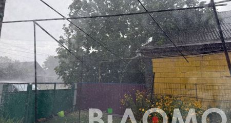Павлоград и район накрыло дождем и градом: город поплыл (ВИДЕО)