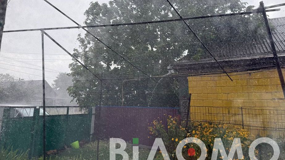 Павлоград і район накрило дощем і градом: місто попливло (ВІДЕО)