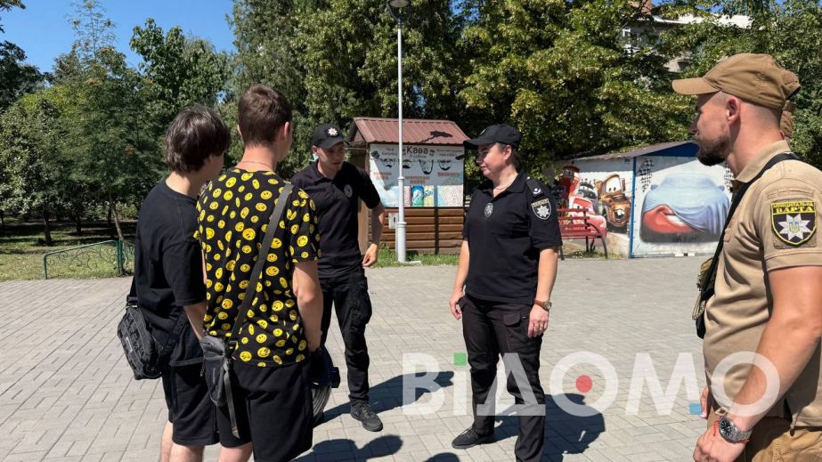 У Павлограді підліткам розповіли, як правильно гуляти увечері (ФОТО)