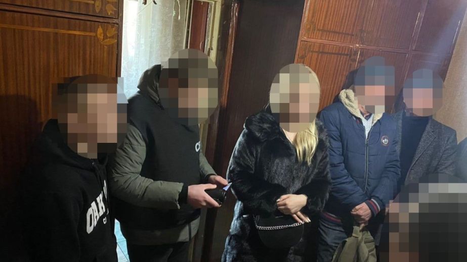 Женщина и двое подростков жгли релейные шкафы "Укрзализныци" на Днепропетровщине (ФОТО)