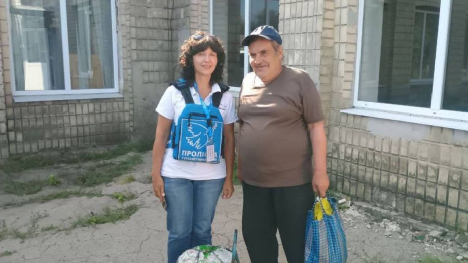 Не залишилося жодного жителя: з прифронтового села на Дніпропетровщині евакуювали усіх мешканців (ФОТО)