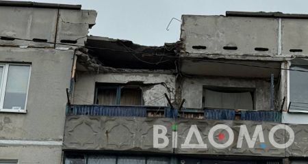Как выглядит разрушенная крыша дома после удара по Павлограду (ФОТО, ВИДЕО)