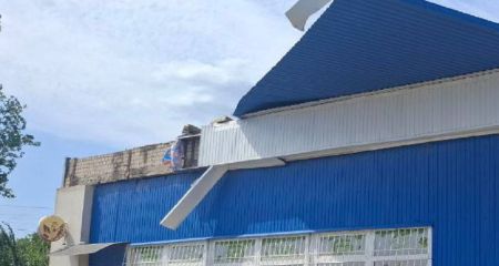 У Дніпрі в одному з районів пройшов "смерч" і зірвав дах з магазину (ВІДЕО)