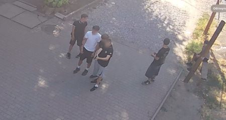 У центрі Кривого Рогу підлітки стріляли по собаках та птахах (ФОТО)