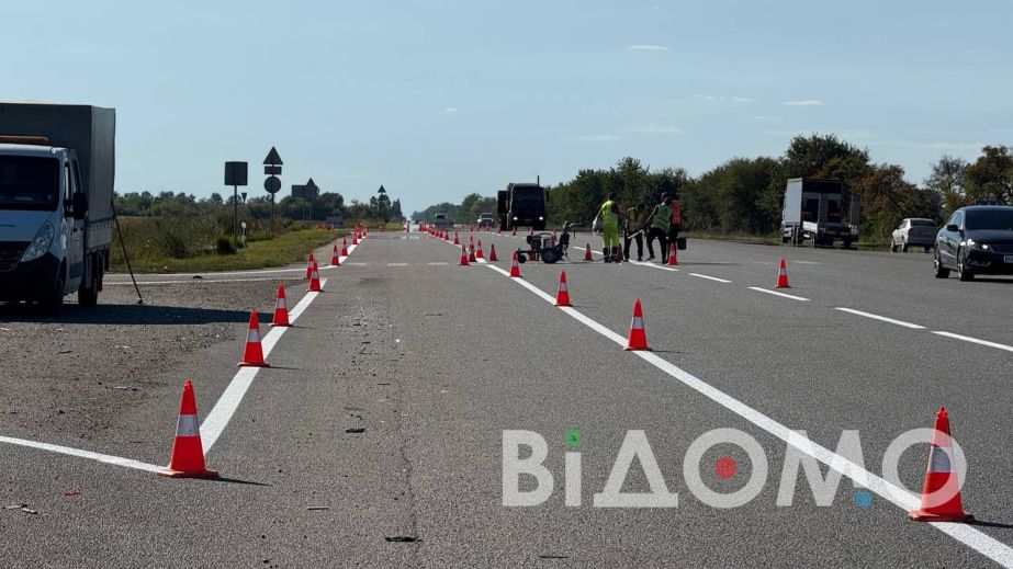 На трасі під Павлоградом почали малювати розмітку (ФОТО, ВІДЕО)