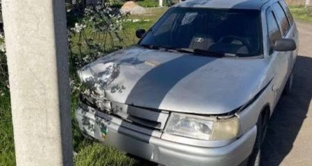 У Павлограді п'яний водій врізався у стовп: постраждала 8-річна дівчинка