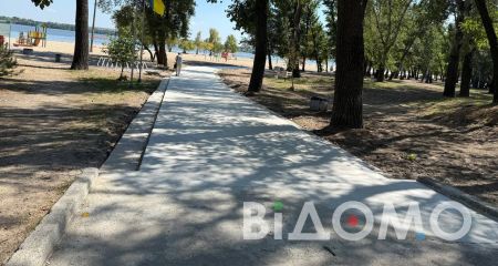 В Днепре почти готова новая аллея на Монастырском острове (ФОТО, ВИДЕО)