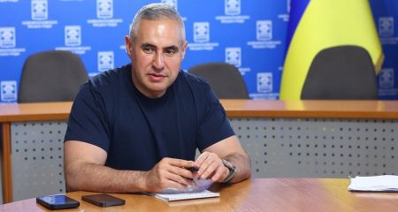 Мэр города Самар Резник: "Нельзя поставить жизнь на паузу. Стараемся удержать молодежь"