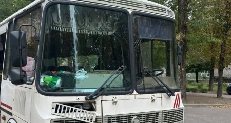 Упродовж 9 вересня роісяни обстріляли два райони Дніпропетровщини: влучили у пасажирський автобус