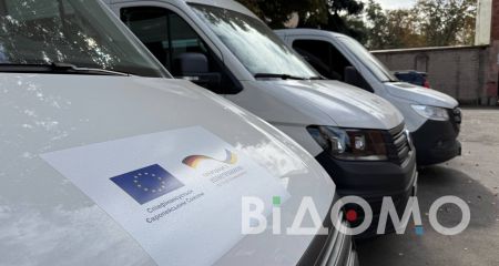 Павлоград отримав нові мікроавтобуси з Німеччини (ФОТО, ВІДЕО)