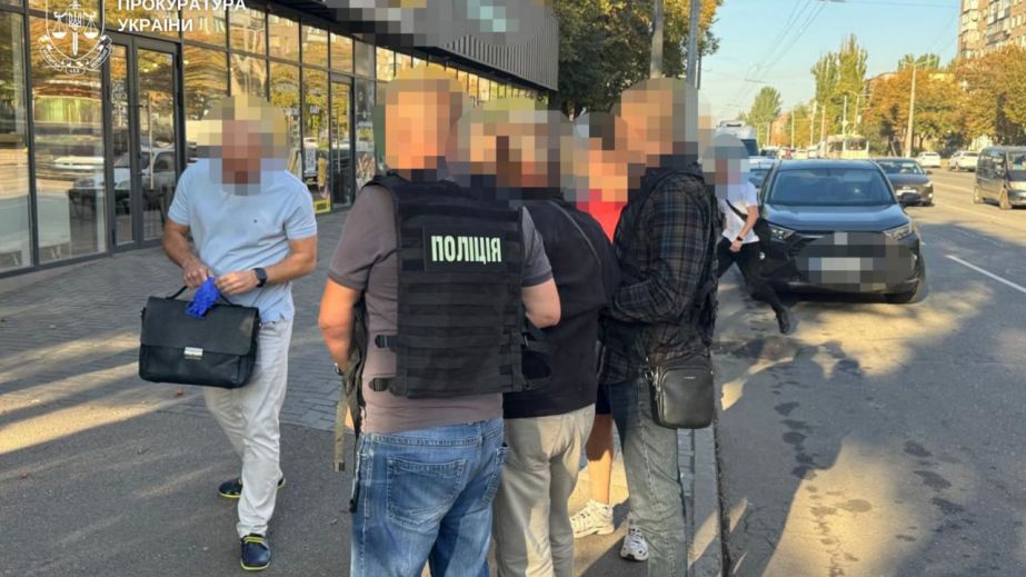 Оформлював фіктивну "інвалідність": у Кривому Розі чоловік допомагав ухилянтам (ФОТО)