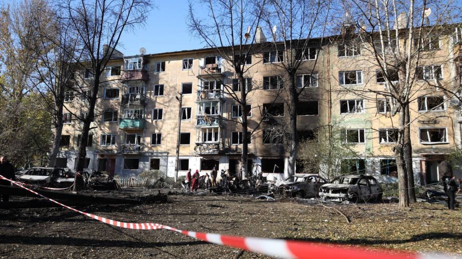 Уничтоженные авто и разбитые дома: в ДнепрОВА рассказали о последствиях ночной атаки на Шахтерское (ФОТО)