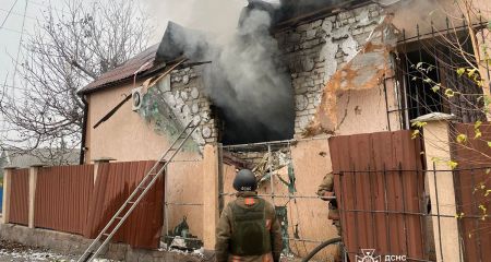 В Никополе в результате российской атаки пострадали два человека