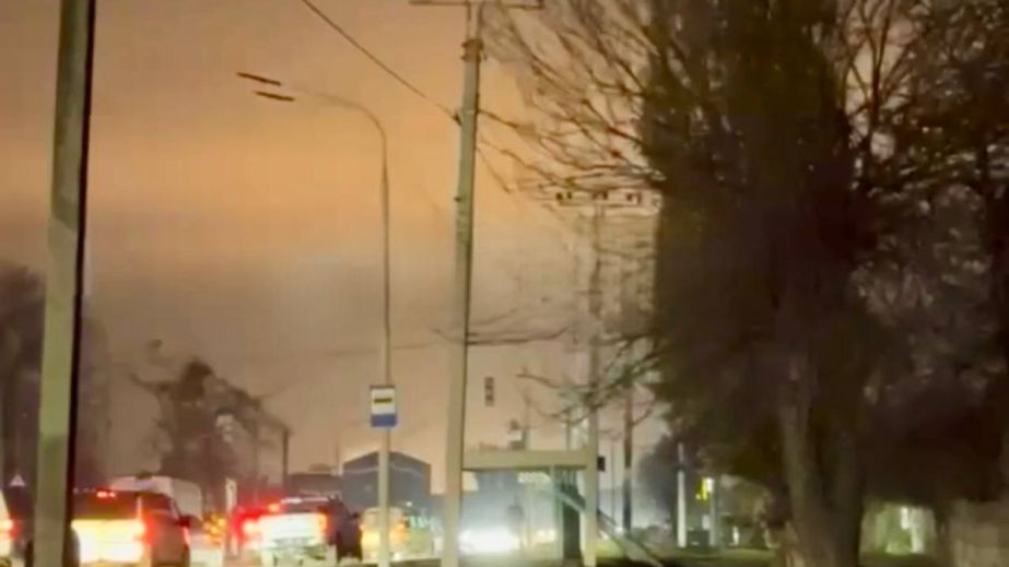 Взрывы раздаются ежесекундно: Павлоград снова под ударом россиян (ВИДЕО)