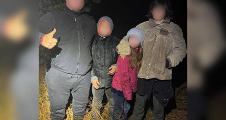 Понад добу у холодному лісі: на Дніпропетровщині знайшли зниклу жінку з дітьми, які заблукали під час "тихого полювання"