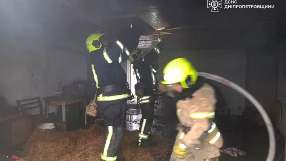 На Дніпропетровщині через пожежу в гаражі ледь не загинув чоловік