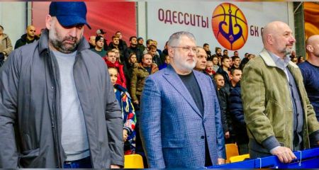 "Приват" против "Квартала"? К чему приведёт удар бизнес-партнёра Коломойского по другу Зеленского?