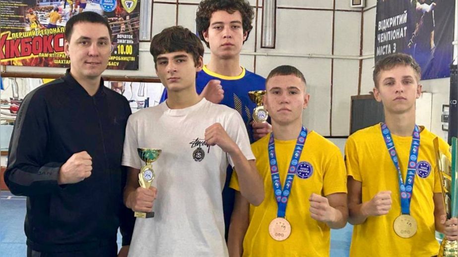 В прифронтовом Павлограде на Днепропетровщине дети тренируются без воды и света