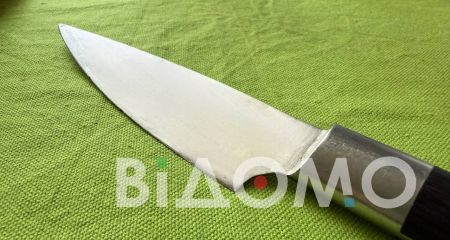 На Днепропетровщине мужчина ударил знакомого ножом и скрылся: бытовой конфликт перерос в схватку (ФОТО)