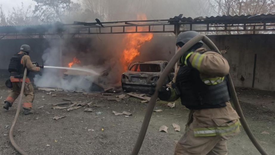 В течение дня 27 ноября россияне атаковали Днепропетровщину, применяя дроны и артиллерию (ФОТО)