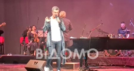 Євген Хмара у Дніпрі виконав твір, який написав у семирічному віці (ВІДЕО)