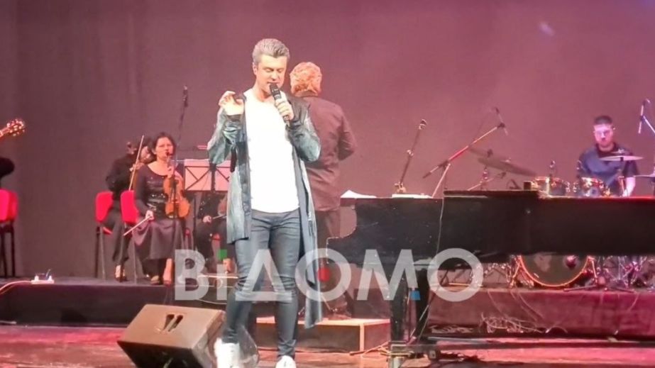 Евгений Хмара в Днепре исполнил произведение, написанное в семилетнем возрасте (ВИДЕО)