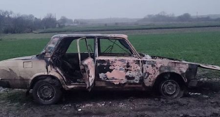 На Днепропетровщине сын сжег машину матери из-за конфликта (ФОТО)