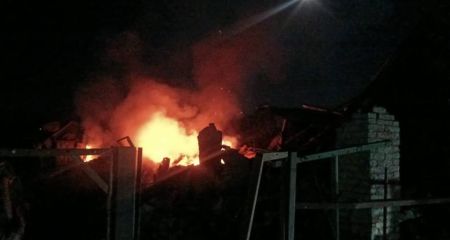 Вночі 31 грудня від ворожих атак потерпали Нікопольщина та Синельниківщина: постраждали люди (ФОТО)