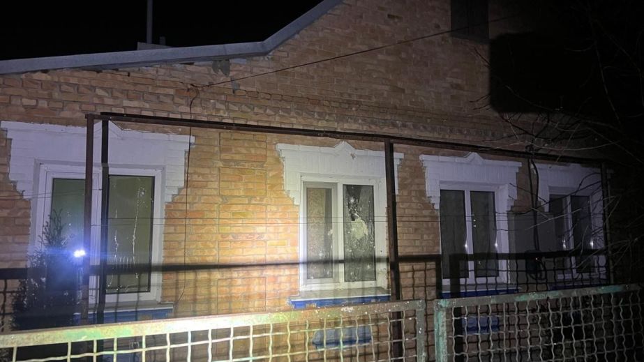 У новорічну ніч 1 січня ворог нещадно атакував Нікопольщину (ФОТО)