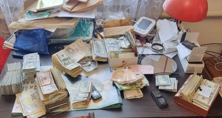 Голова ВЛК при місцевому ТЦК на Дніпропетровщині допомагала ухилянтам уникнути призову (ФОТО)