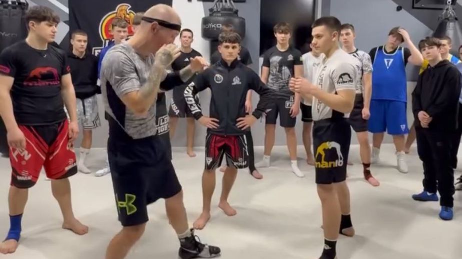 У Самарі український "Гладіатор&rdquo; провів тренування для хлопчиків і дівчаток