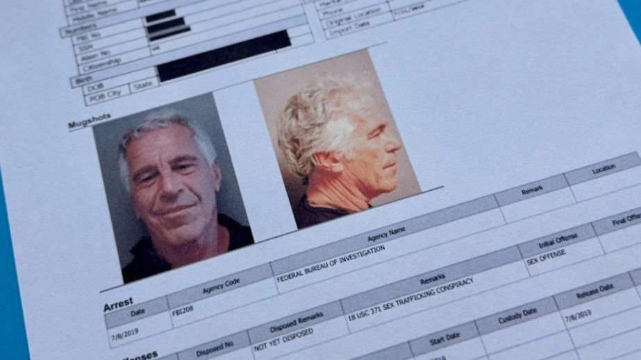 Ім'я посадовця з Дніпропетровщини згадується в файлах Епштейна: хто мав справу із впливовим злочинцем (ФОТО)